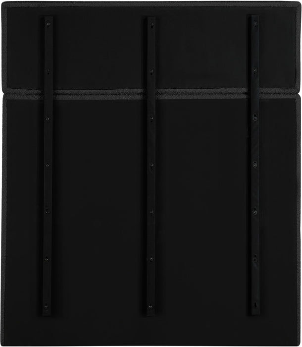 Adam - Boucle Fabric Bed With 70.5" Headboard