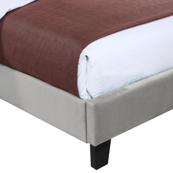 Amelia - Full Upholstered Bed - Light Gray