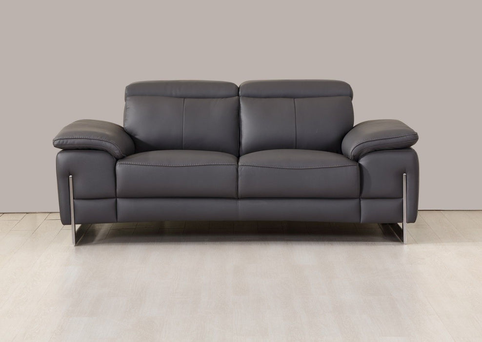 636 - Sofa, Loveseat