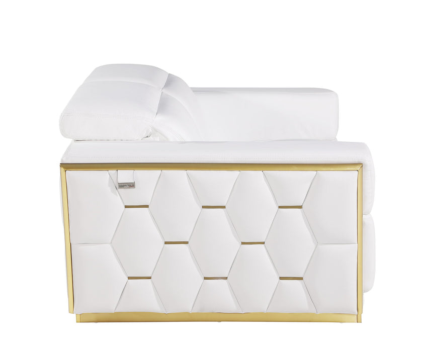 1111 - Leather Loveseat