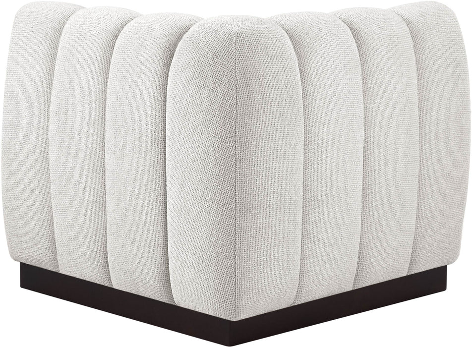 Quinn - Corner Chair