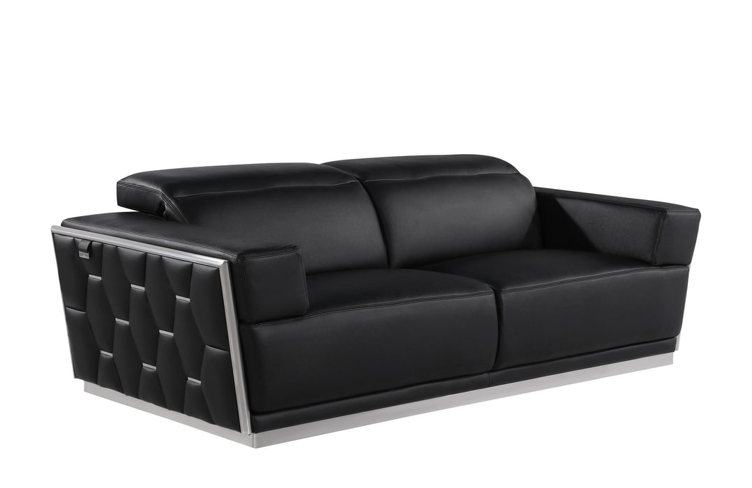 1111 - Leather Sofa